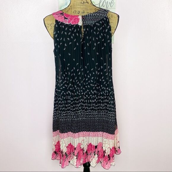 True Envy Dress Floral Accordion Sleeveless Trapeze Shift Size 6 Black Pink - Picture 3 of 10